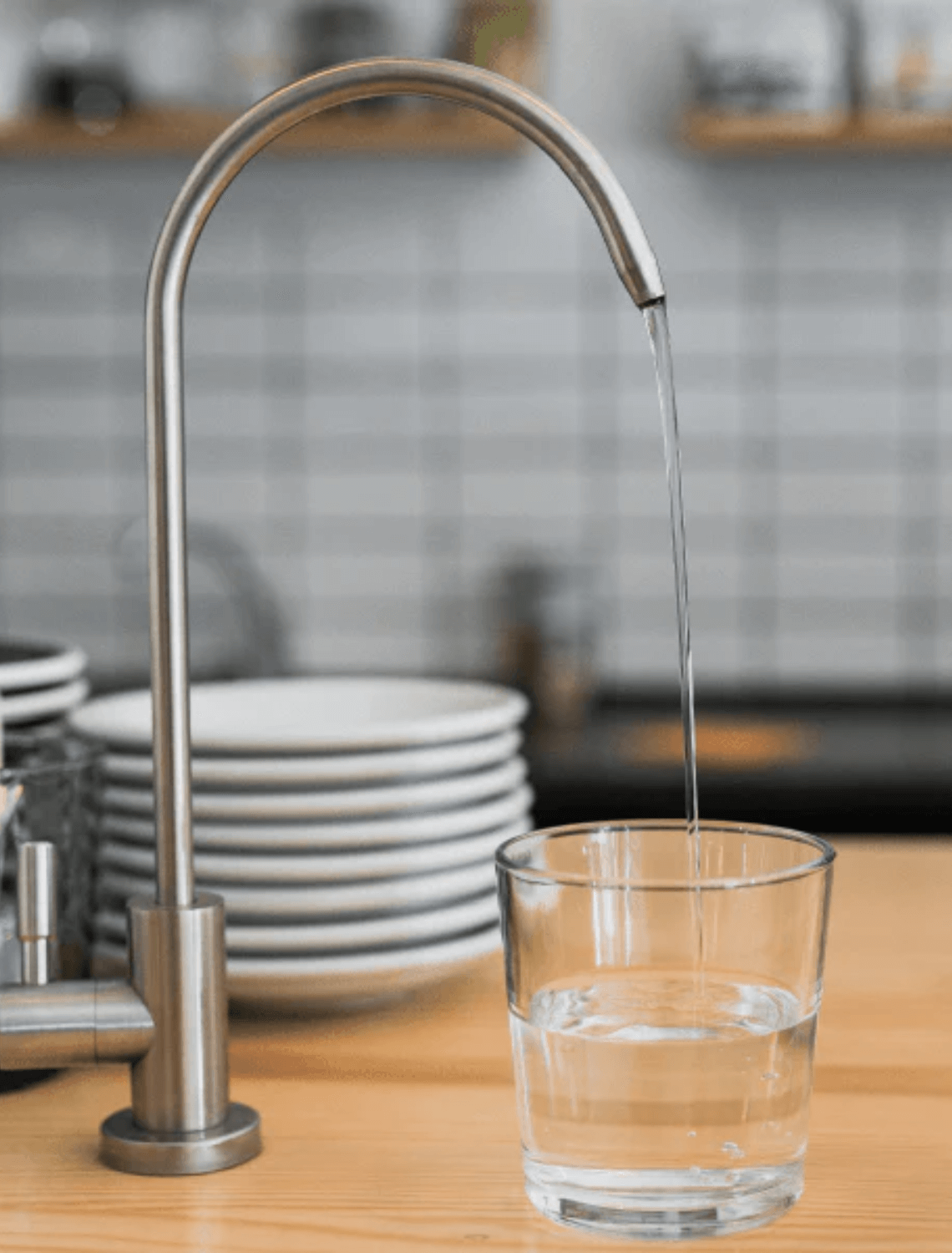 Tap Water vs Bottled Water: Which Better for Your Health?